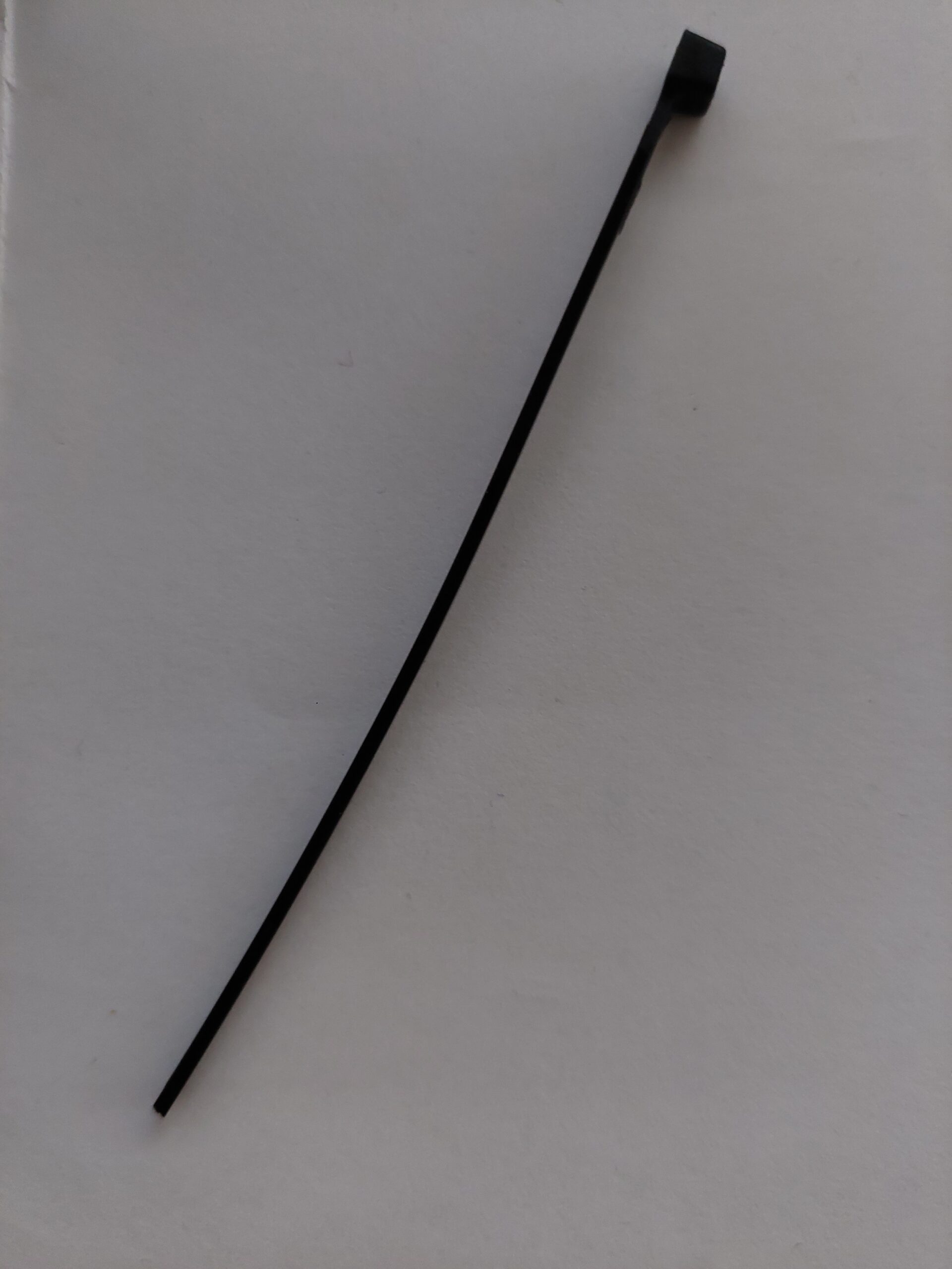 Strips til slanger og lednigner i sage.